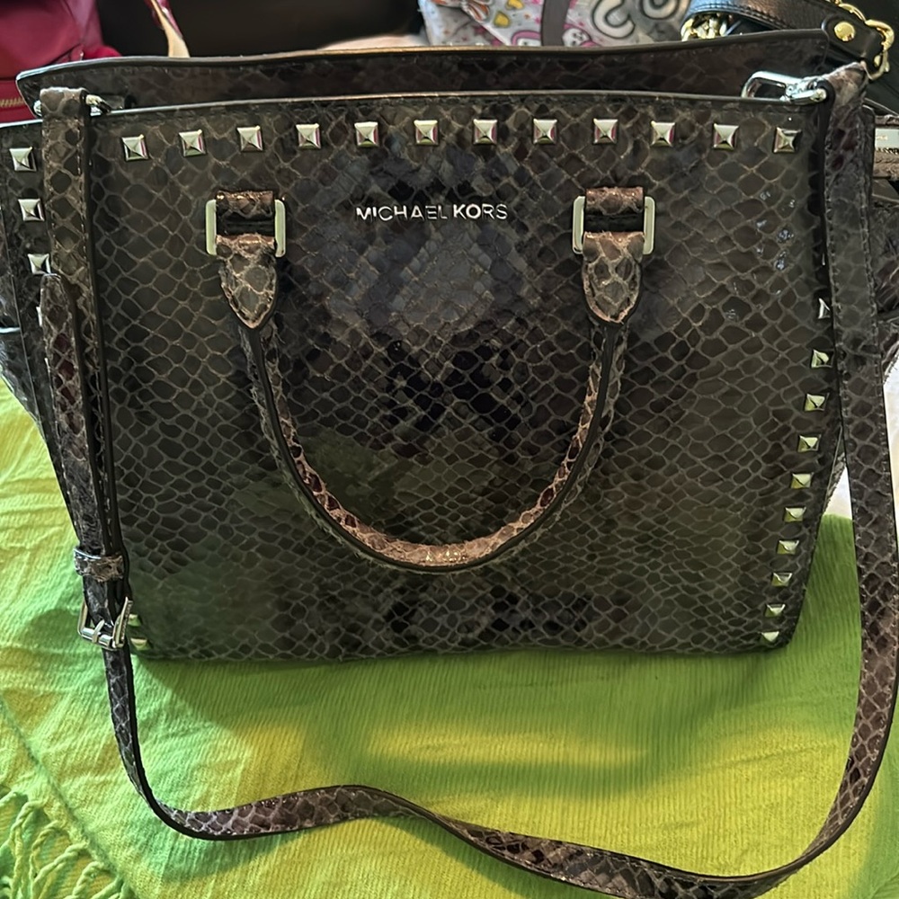 Michael Kors gray handle bag